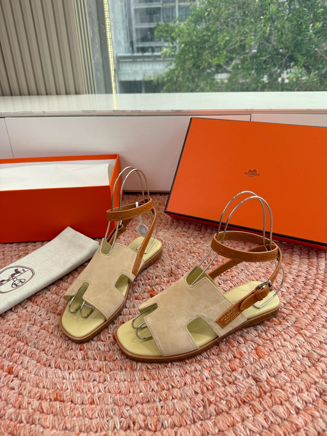 🌾G203高端品质H家 2026春夏新款 HERMES爱马仕H凉鞋一字平底真皮外穿凉鞋女扣平底金属银扣真