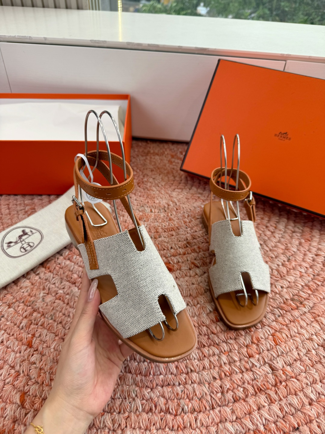 🌾G203高端品质H家 2026春夏新款 HERMES爱马仕H凉鞋一字平底真皮外穿凉鞋女扣平底金属银扣真
