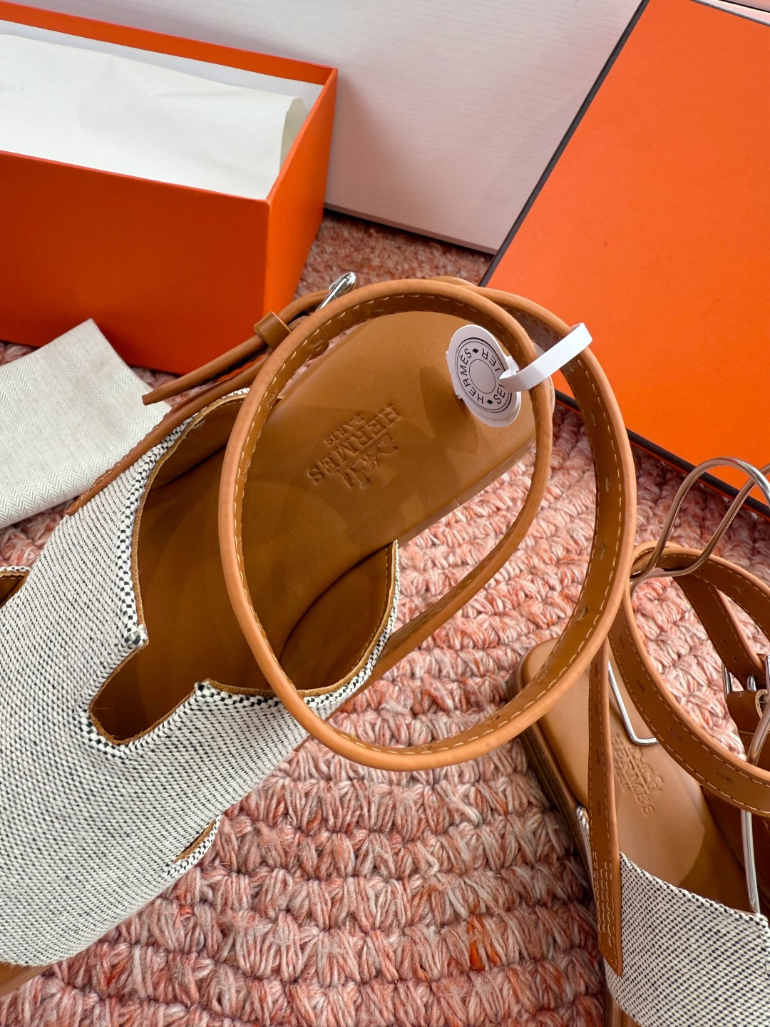 🌾G203高端品质H家 2026春夏新款 HERMES爱马仕H凉鞋一字平底真皮外穿凉鞋女扣平底金属银扣真