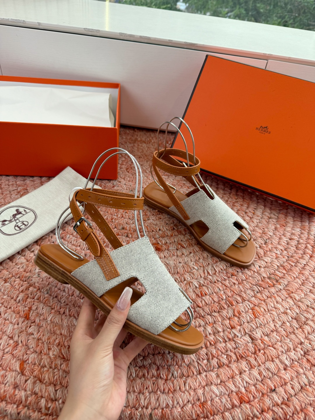 🌾G203高端品质H家 2026春夏新款 HERMES爱马仕H凉鞋一字平底真皮外穿凉鞋女扣平底金属银扣真