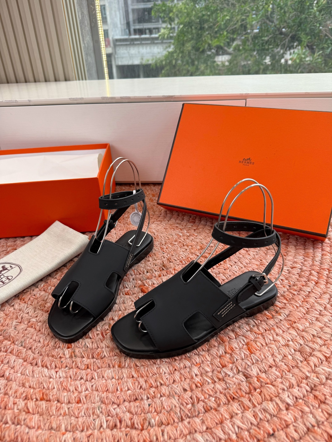 🌾G203高端品质H家 2026春夏新款 HERMES爱马仕H凉鞋一字平底真皮外穿凉鞋女扣平底金属银扣真