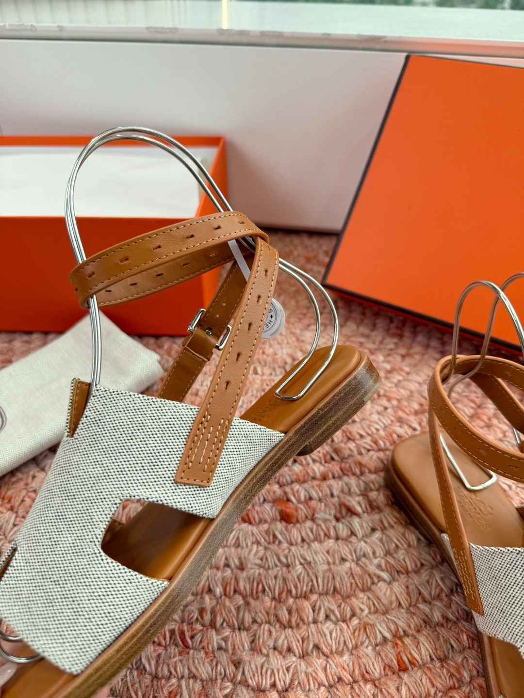 🌾G203高端品质H家 2026春夏新款 HERMES爱马仕H凉鞋一字平底真皮外穿凉鞋女扣平底金属银扣真