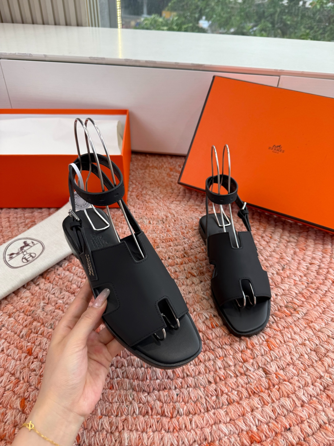 🌾G203高端品质H家 2026春夏新款 HERMES爱马仕H凉鞋一字平底真皮外穿凉鞋女扣平底金属银扣真