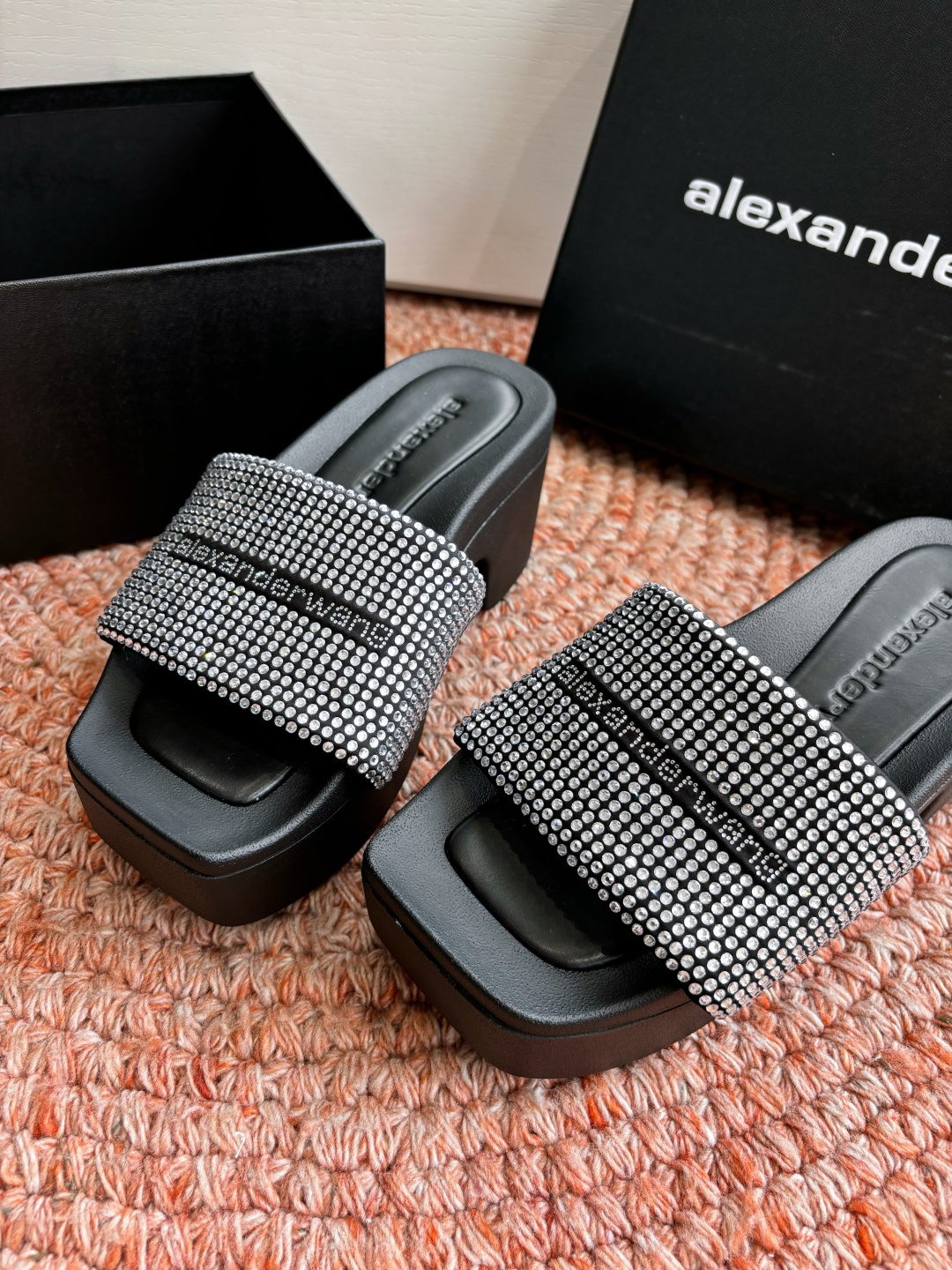 🌾G013顶级品质Alexander Wang aw carter亚历山大王 烫钻 拖鞋Jennie 大