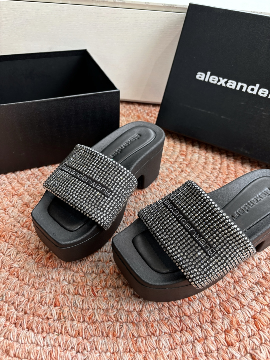 🌾G013顶级品质Alexander Wang aw carter亚历山大王 烫钻 拖鞋Jennie 大