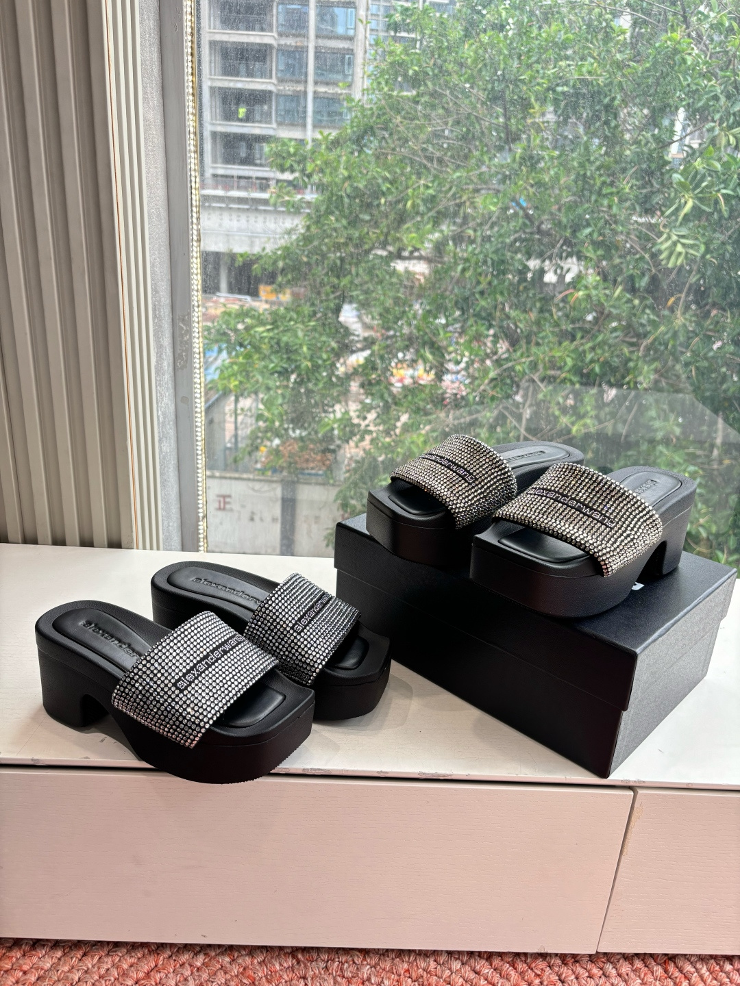 🌾G013顶级品质Alexander Wang aw carter亚历山大王 烫钻 拖鞋Jennie 大