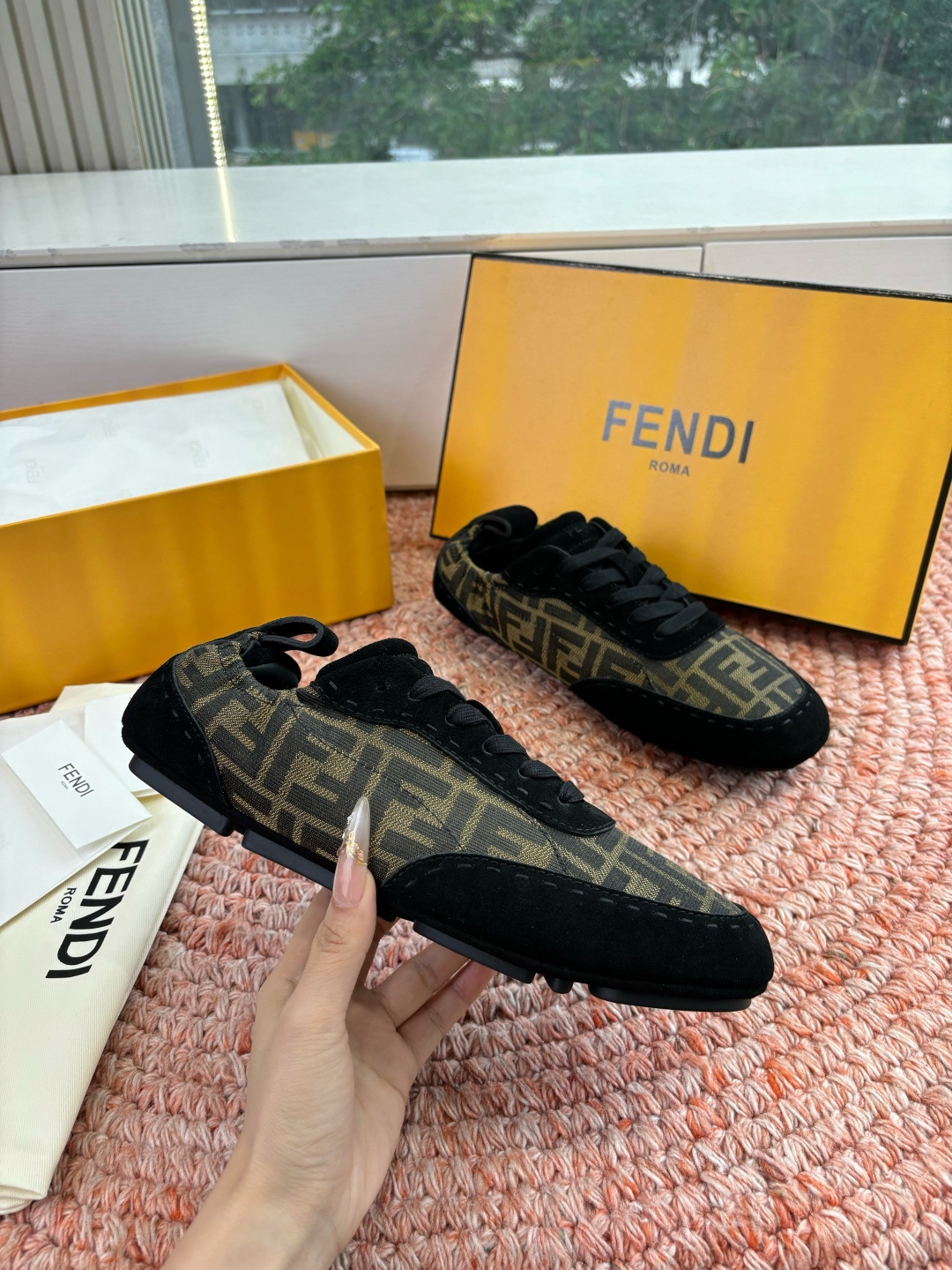 🌾G036Fendi芬迪 最新Fit系列 系带 松紧 芭蕾舞鞋 休闲鞋‼️ FENDI Fit系带低帮鞋