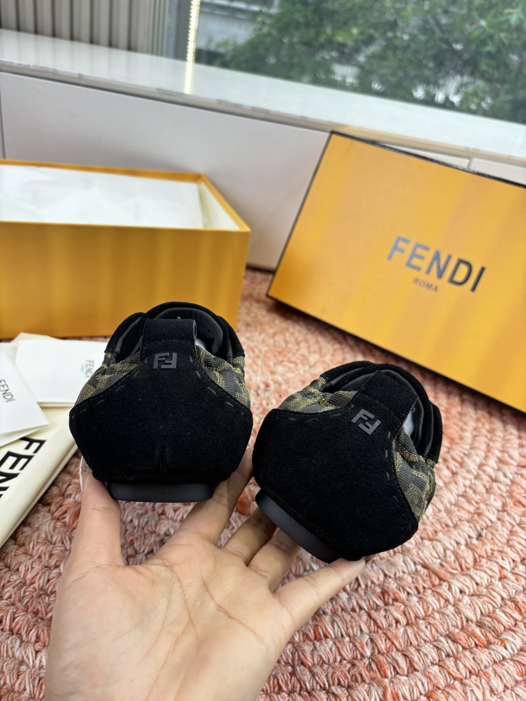 🌾G036Fendi芬迪 最新Fit系列 系带 松紧 芭蕾舞鞋 休闲鞋‼️ FENDI Fit系带低帮鞋