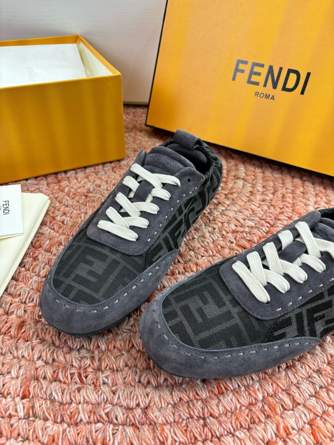 🌾G036Fendi芬迪 最新Fit系列 系带 松紧 芭蕾舞鞋 休闲鞋‼️ FENDI Fit系带低帮鞋