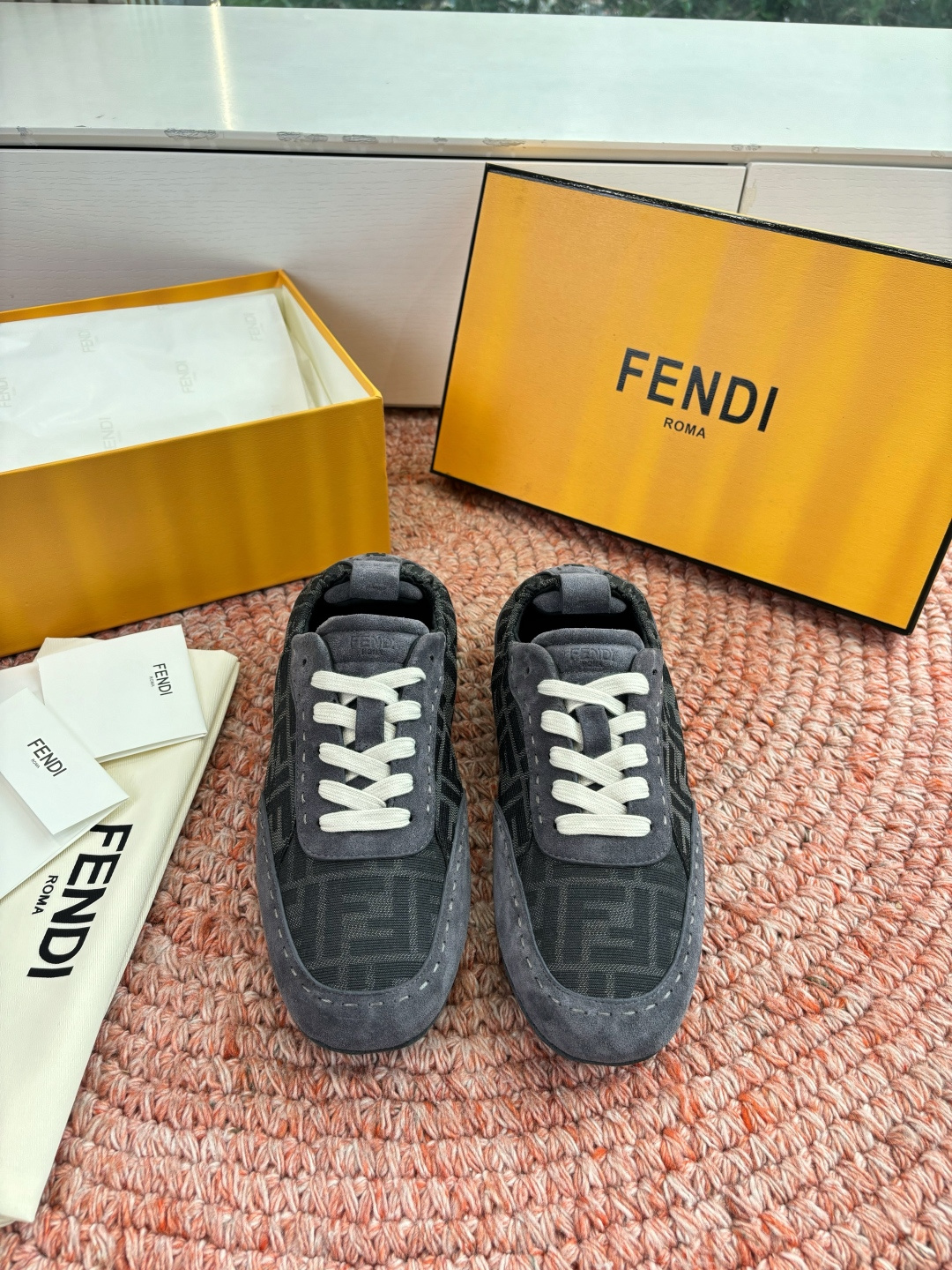 🌾G036Fendi芬迪 最新Fit系列 系带 松紧 芭蕾舞鞋 休闲鞋‼️ FENDI Fit系带低帮鞋