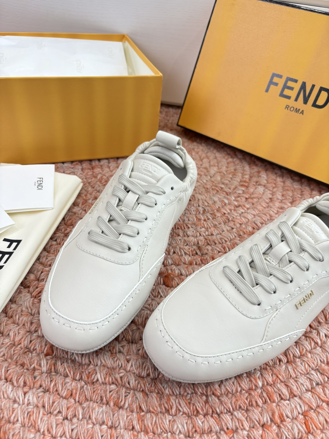 🌾G036Fendi芬迪 最新Fit系列 系带 松紧 芭蕾舞鞋 休闲鞋‼️ FENDI Fit系带低帮鞋