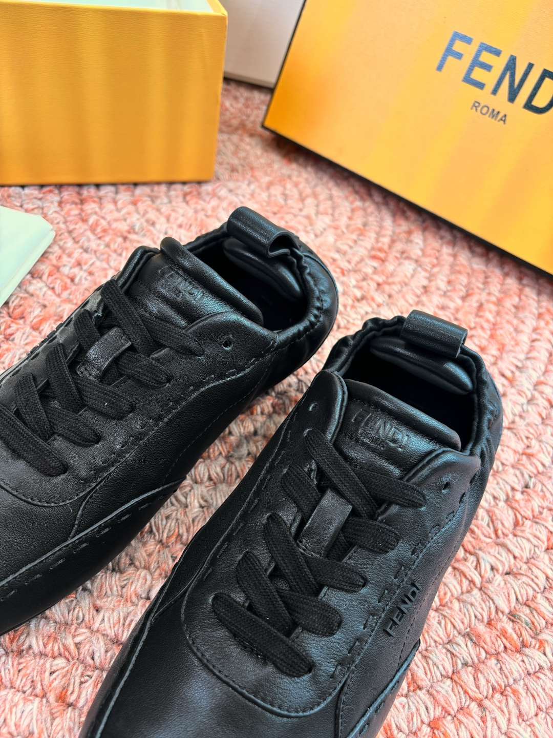 🌾G036Fendi芬迪 最新Fit系列 系带 松紧 芭蕾舞鞋 休闲鞋‼️ FENDI Fit系带低帮鞋