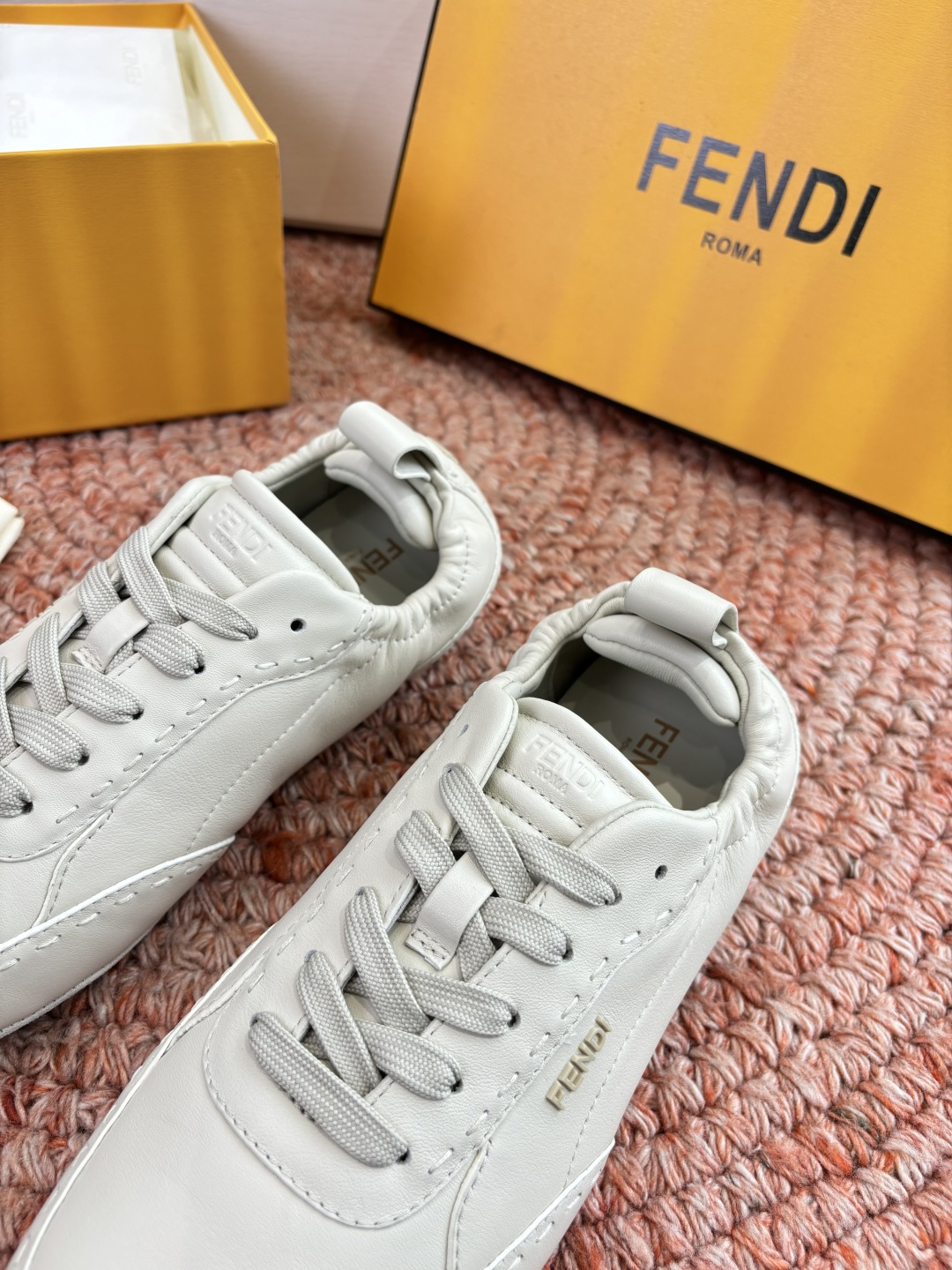 🌾G036Fendi芬迪 最新Fit系列 系带 松紧 芭蕾舞鞋 休闲鞋‼️ FENDI Fit系带低帮鞋