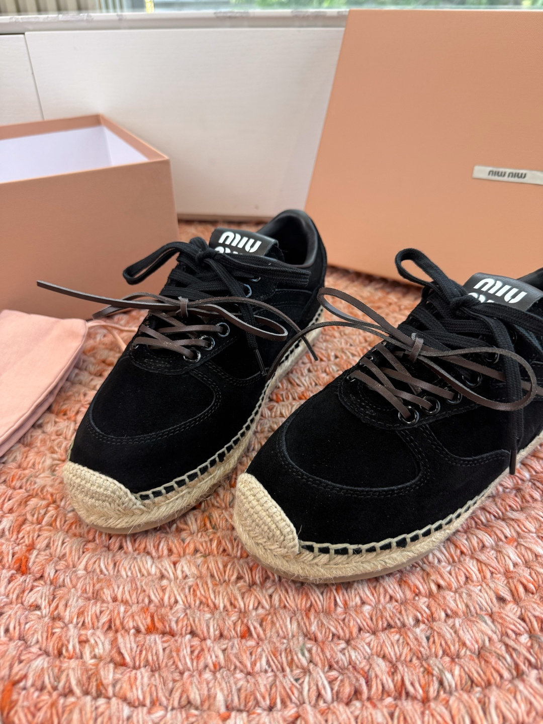 🌾G027顶级品质Miumiu 2026秋冬新款 编织麻绳渔夫鞋新走秀系列 经典升级 舒适度与时髦度并存