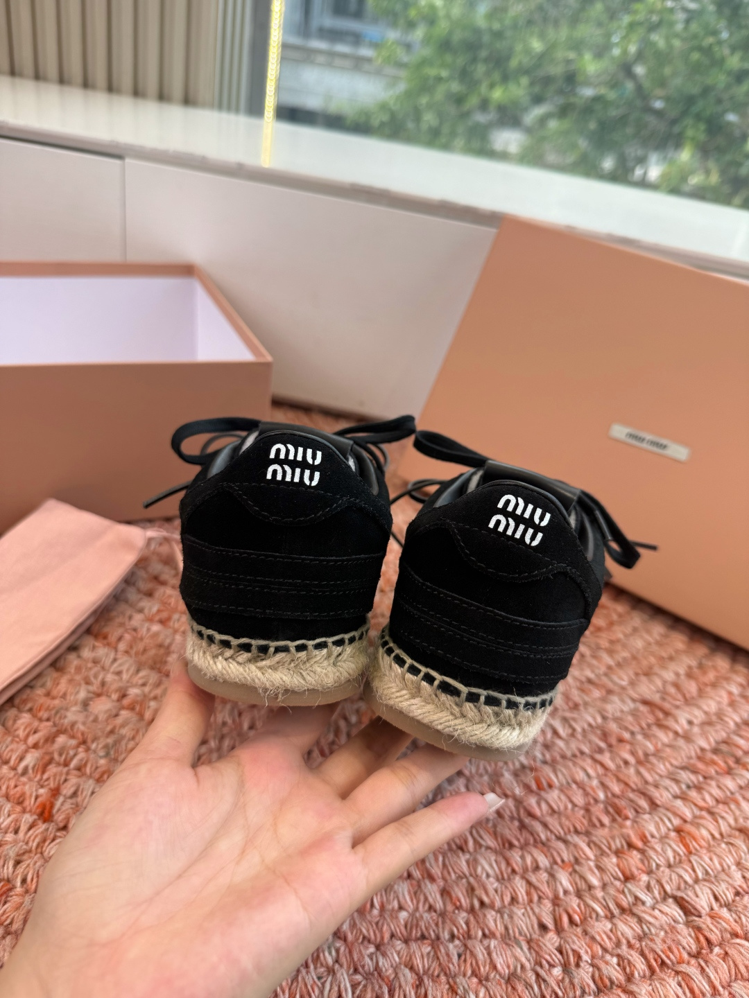 🌾G027顶级品质Miumiu 2026秋冬新款 编织麻绳渔夫鞋新走秀系列 经典升级 舒适度与时髦度并存