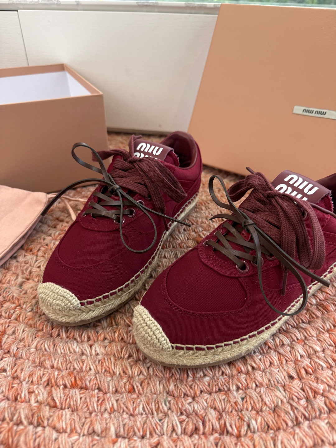 🌾G027顶级品质Miumiu 2026秋冬新款 编织麻绳渔夫鞋新走秀系列 经典升级 舒适度与时髦度并存