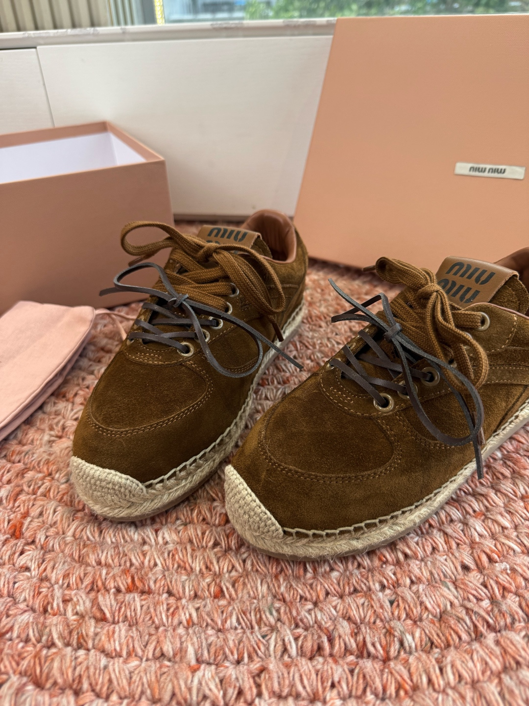 🌾G027顶级品质Miumiu 2026秋冬新款 编织麻绳渔夫鞋新走秀系列 经典升级 舒适度与时髦度并存