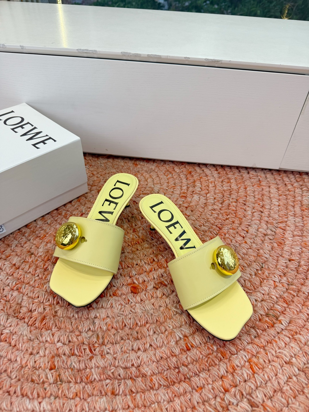 🌾G042顶级品质LOEWE 罗意威 法式复古感的拖鞋来啦！✔️饰以Anagram Pebble标志性元