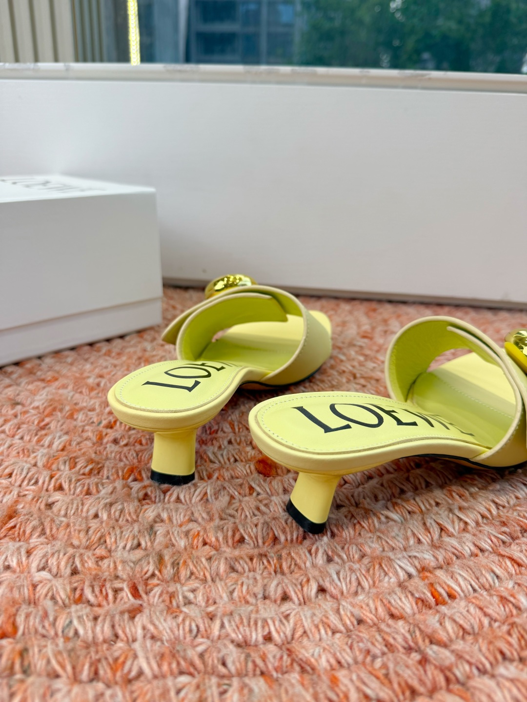 🌾G042顶级品质LOEWE 罗意威 法式复古感的拖鞋来啦！✔️饰以Anagram Pebble标志性元