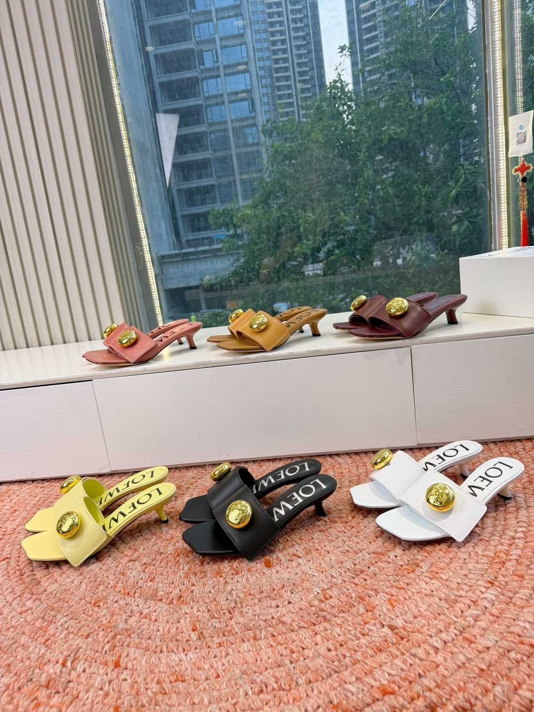 🌾G042顶级品质LOEWE 罗意威 法式复古感的拖鞋来啦！✔️饰以Anagram Pebble标志性元