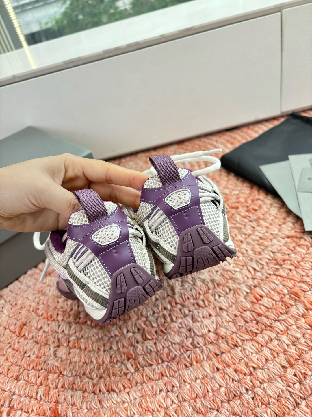 🌾G177顶级巴黎世家：从3XL到薄底鞋随Loewe、Bottega Veneta之后，我注意到Bale