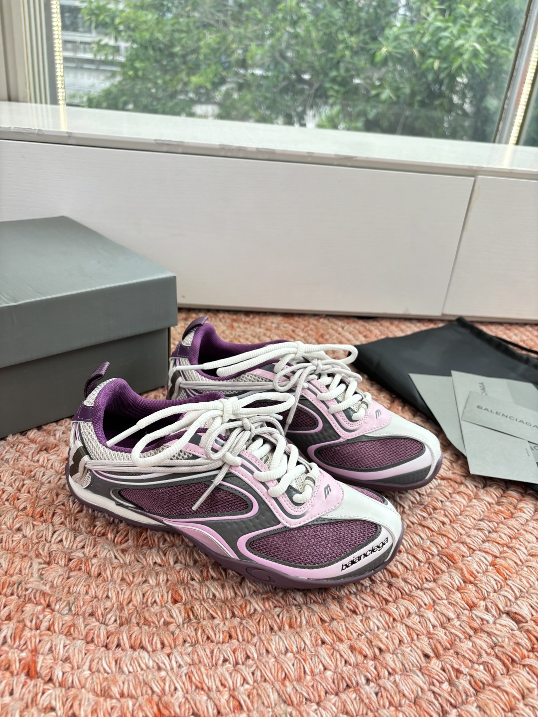 🌾G177顶级巴黎世家：从3XL到薄底鞋随Loewe、Bottega Veneta之后，我注意到Bale