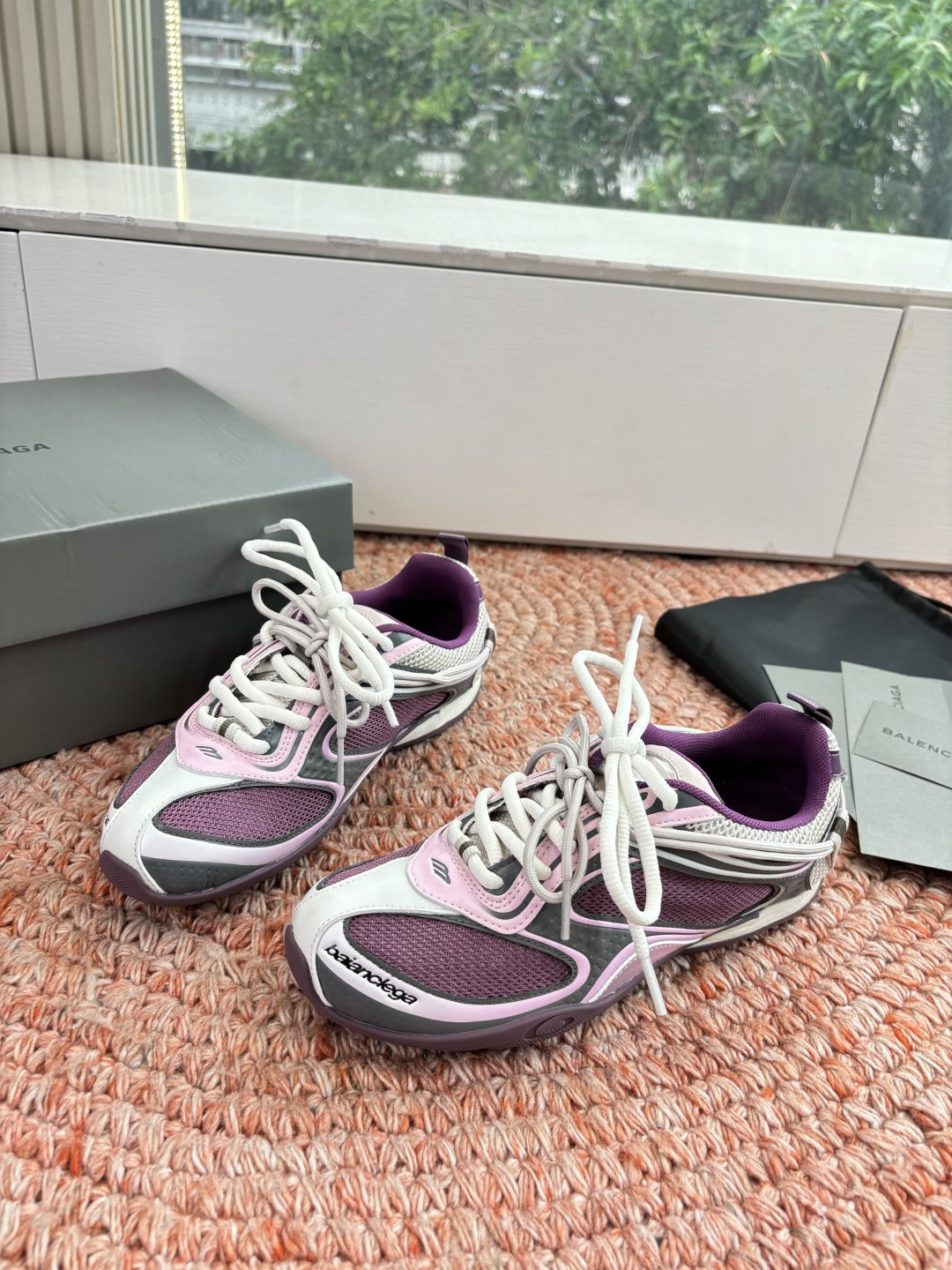 🌾G177顶级巴黎世家：从3XL到薄底鞋随Loewe、Bottega Veneta之后，我注意到Bale