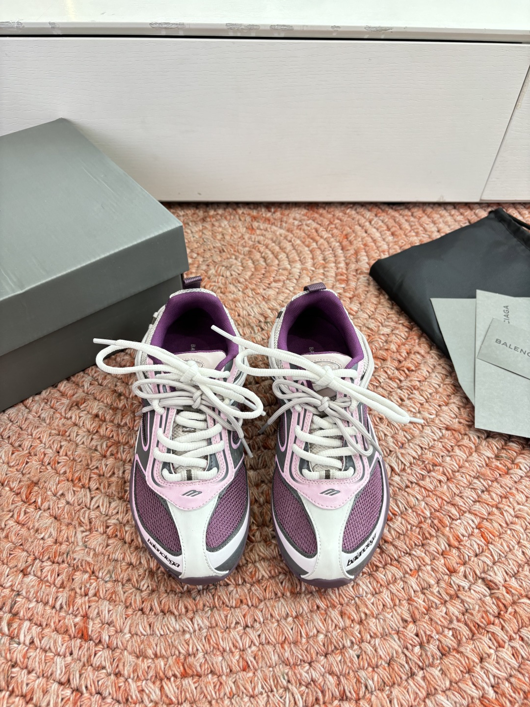 🌾G177顶级巴黎世家：从3XL到薄底鞋随Loewe、Bottega Veneta之后，我注意到Bale