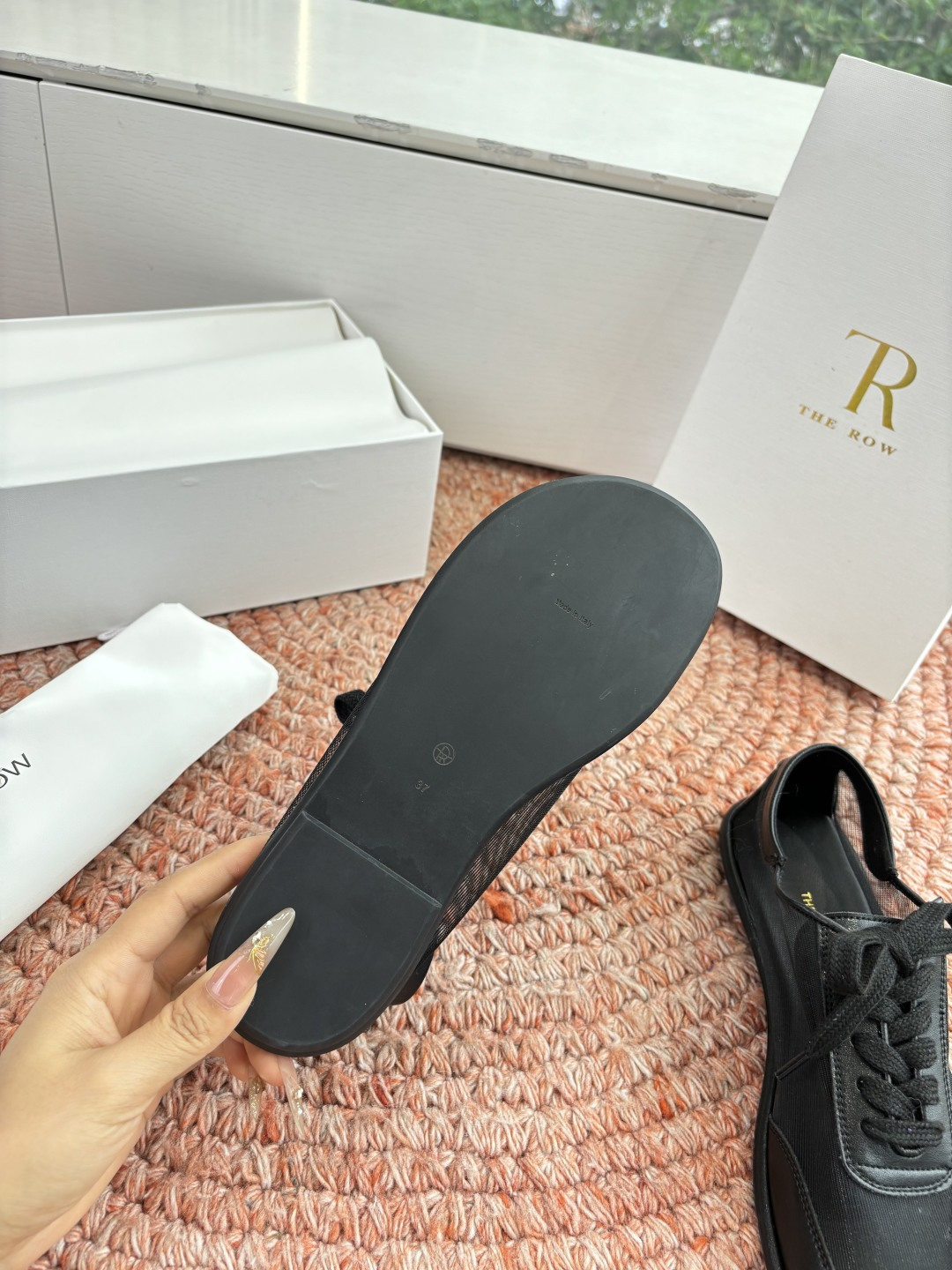 🌾G679所见即所得the ro*真皮圆头极简凉鞋真的是史上我穿过最最舒服的款式网纱玛丽珍乐福鞋太柔软啦