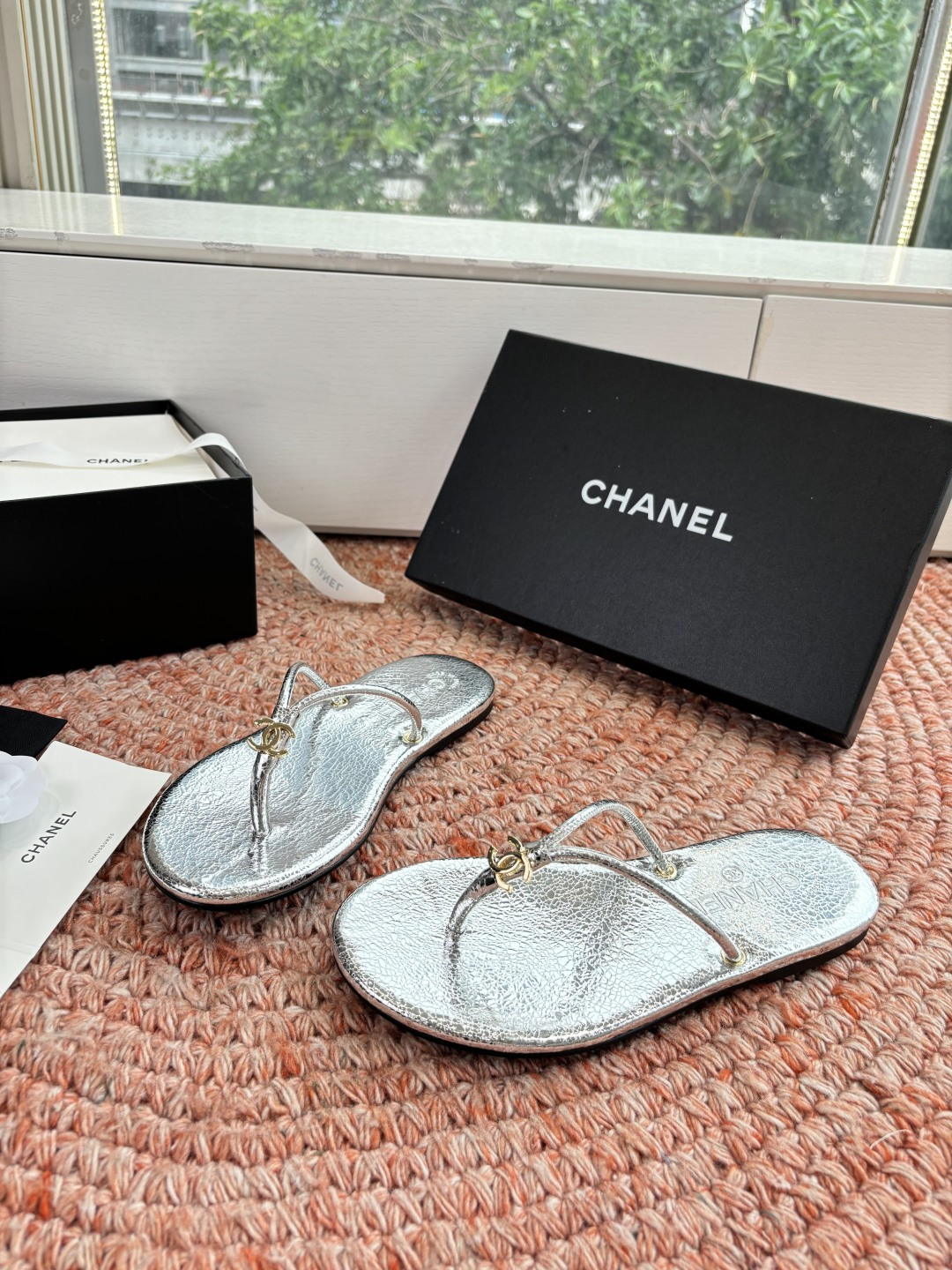 🌾G238😀顶级品质CHANE*｜小香2026走秀款夹脚拖鞋如果说季节有味道春夏应该是香香甜甜的人儿也跟