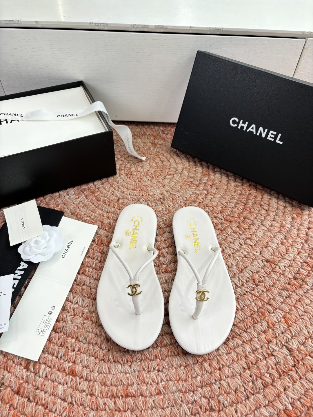 🌾G238😀顶级品质CHANE*｜小香2026走秀款夹脚拖鞋如果说季节有味道春夏应该是香香甜甜的人儿也跟