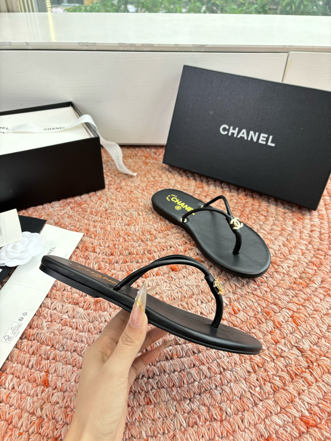 🌾G238😀顶级品质CHANE*｜小香2026走秀款夹脚拖鞋如果说季节有味道春夏应该是香香甜甜的人儿也跟