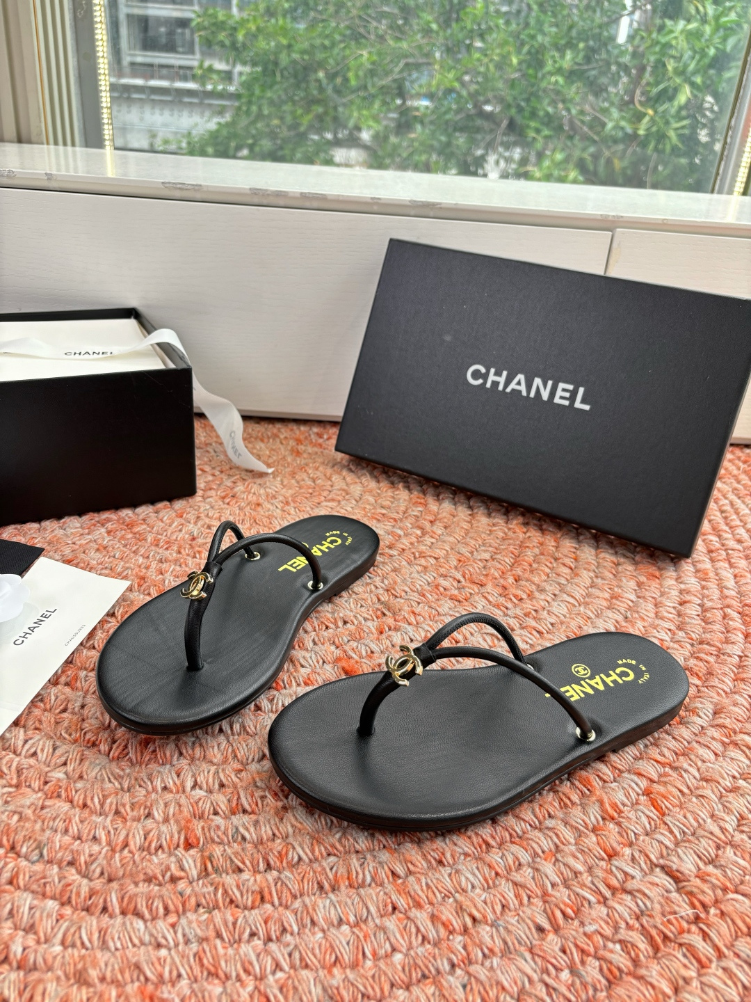 🌾G238😀顶级品质CHANE*｜小香2026走秀款夹脚拖鞋如果说季节有味道春夏应该是香香甜甜的人儿也跟