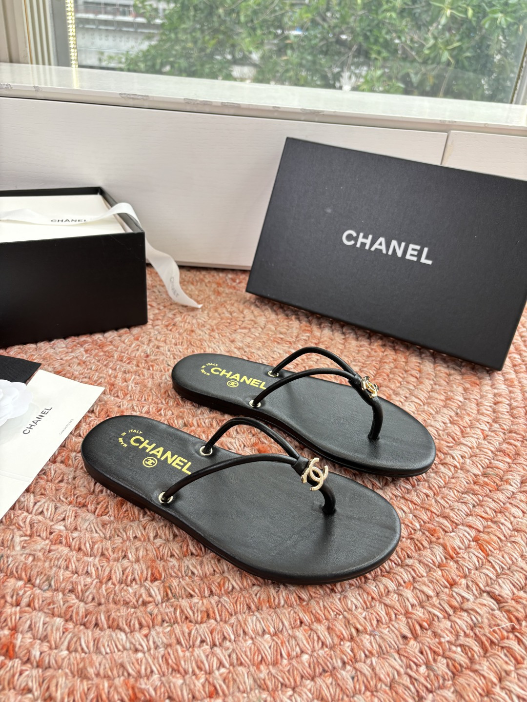🌾G238😀顶级品质CHANE*｜小香2026走秀款夹脚拖鞋如果说季节有味道春夏应该是香香甜甜的人儿也跟