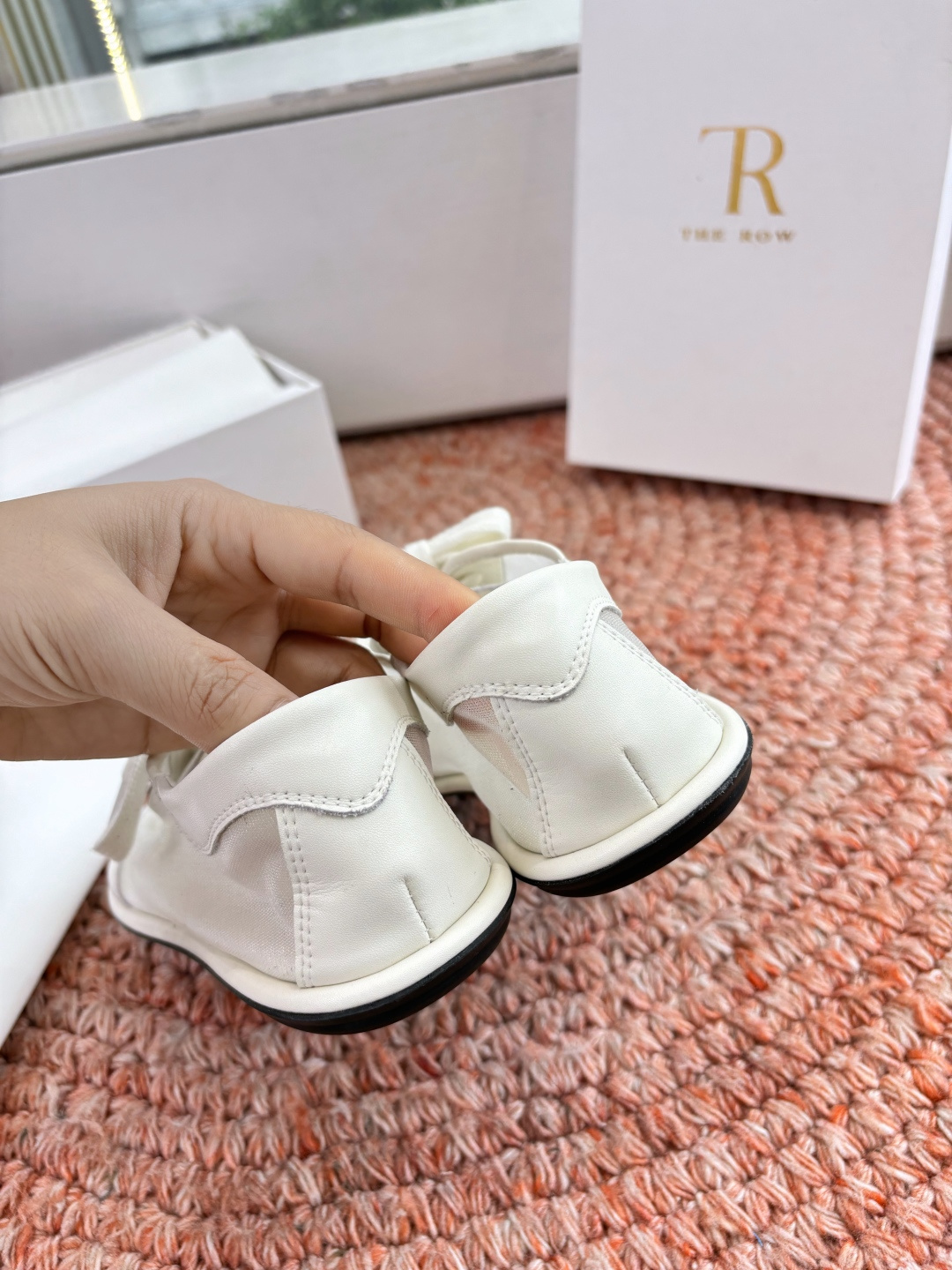 🌾G679所见即所得the ro*真皮圆头极简凉鞋真的是史上我穿过最最舒服的款式网纱玛丽珍乐福鞋太柔软啦