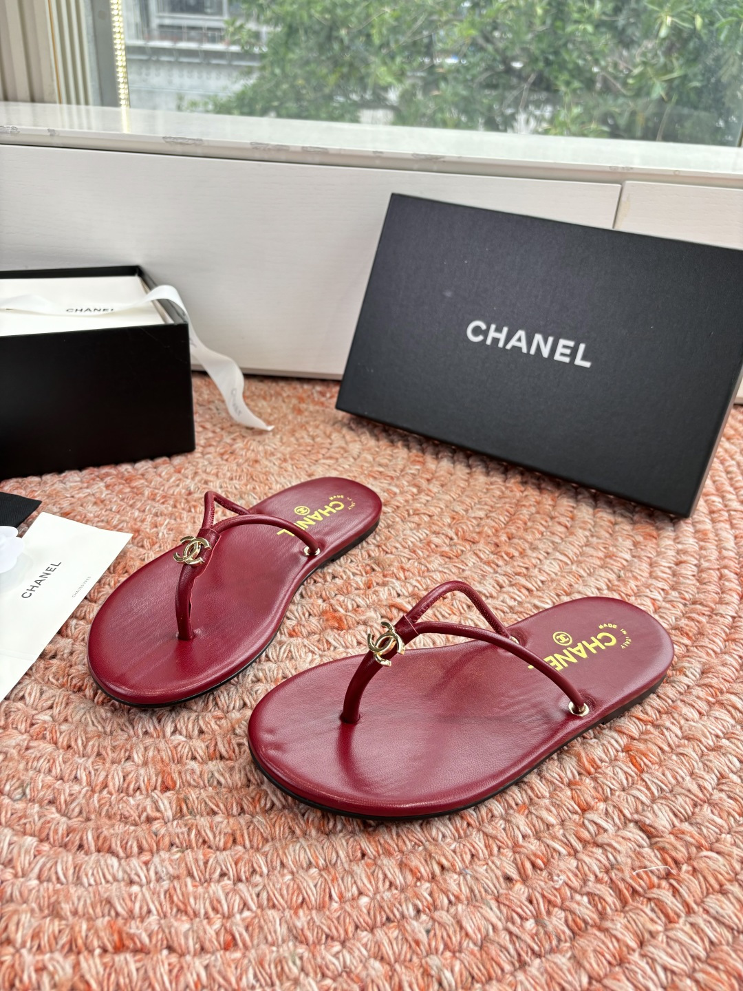 🌾G238😀顶级品质CHANE*｜小香2026走秀款夹脚拖鞋如果说季节有味道春夏应该是香香甜甜的人儿也跟