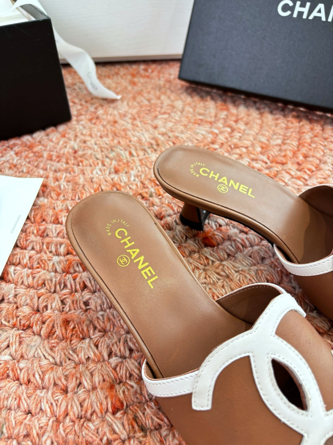 🌾G238😀顶级品质CHANE*｜小香2026走秀款猫跟双C如果说季节有味道春夏应该是香香甜甜的人儿也跟