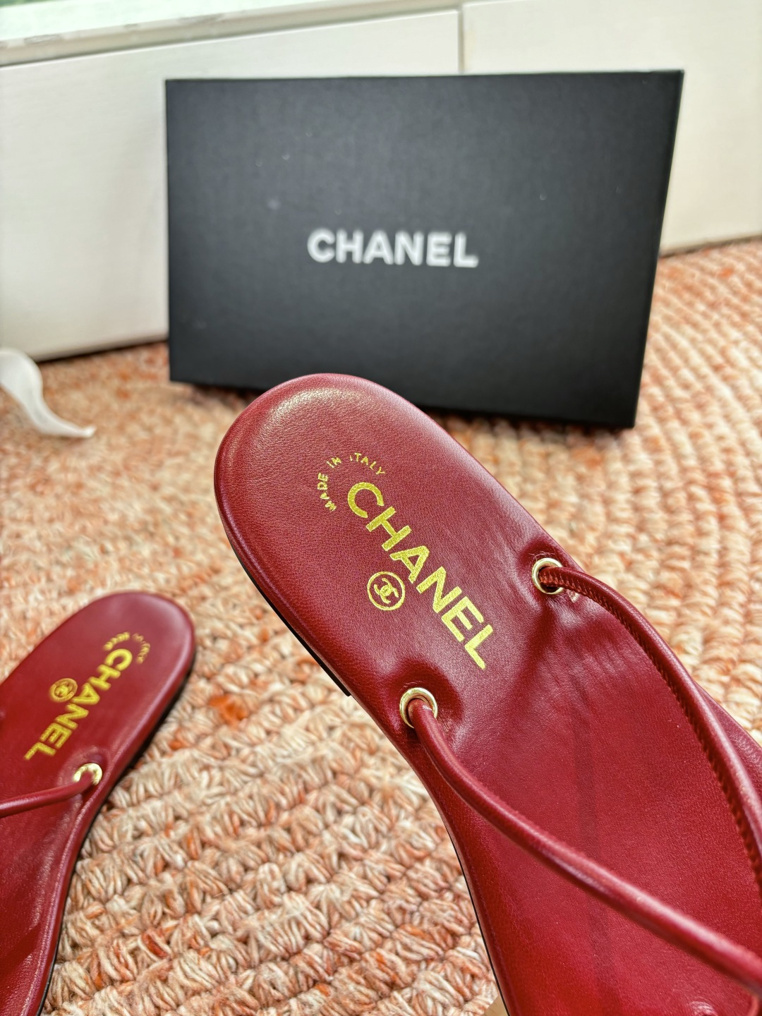 🌾G238😀顶级品质CHANE*｜小香2026走秀款夹脚拖鞋如果说季节有味道春夏应该是香香甜甜的人儿也跟