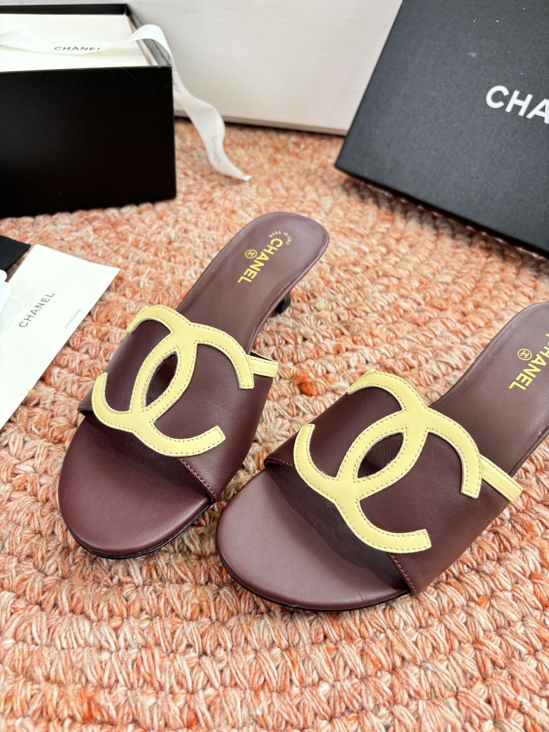 🌾G238😀顶级品质CHANE*｜小香2026走秀款猫跟双C如果说季节有味道春夏应该是香香甜甜的人儿也跟