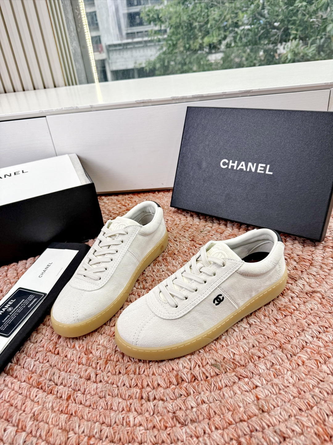 P🌾G059😀所见即所得CHANEL/香奈儿2026新款小香风麂皮圆头熊运动鞋时尚德训鞋休闲鞋面料：进口