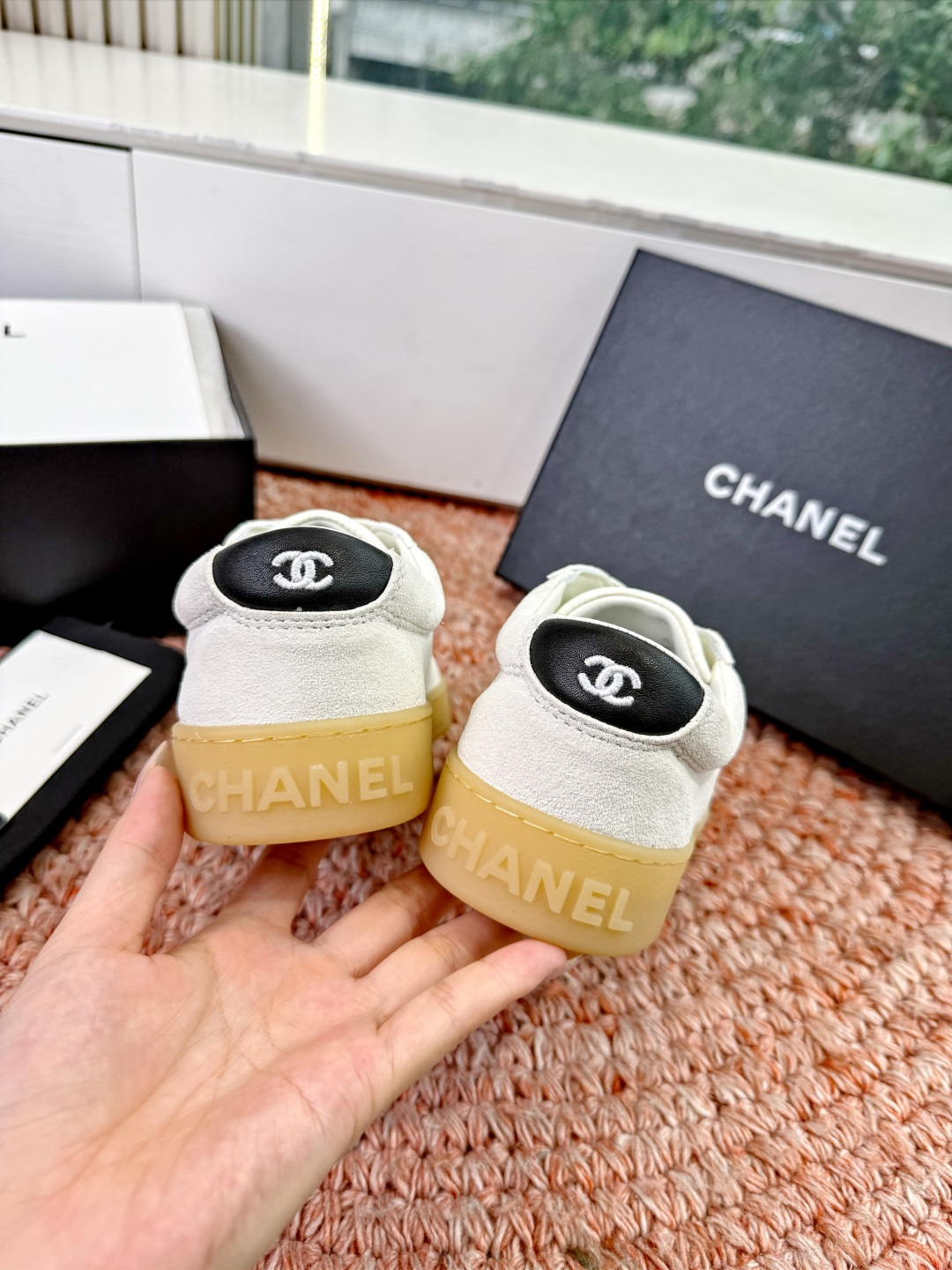 P🌾G059😀所见即所得CHANEL/香奈儿2026新款小香风麂皮圆头熊运动鞋时尚德训鞋休闲鞋面料：进口