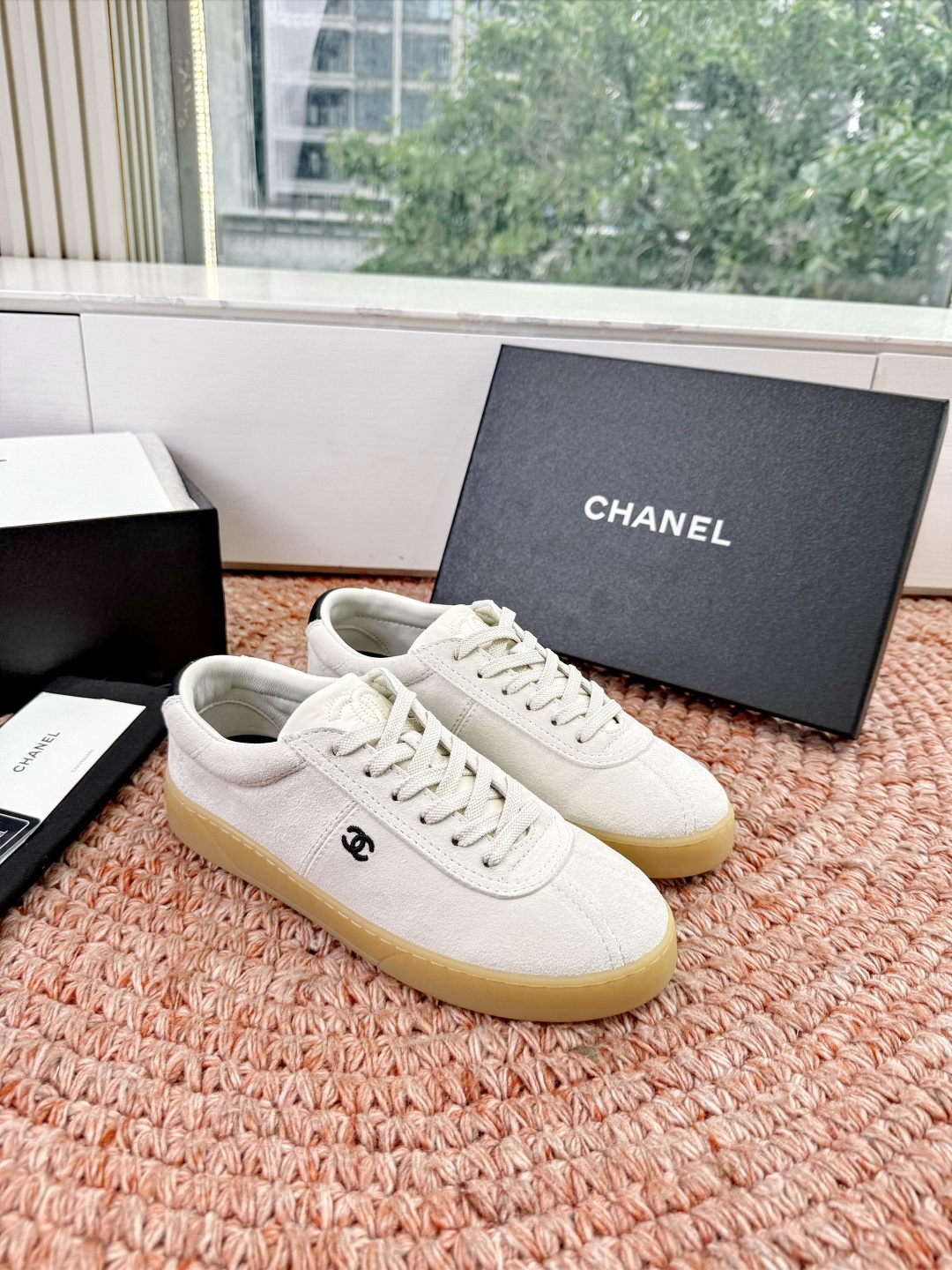 P🌾G059😀所见即所得CHANEL/香奈儿2026新款小香风麂皮圆头熊运动鞋时尚德训鞋休闲鞋面料：进口