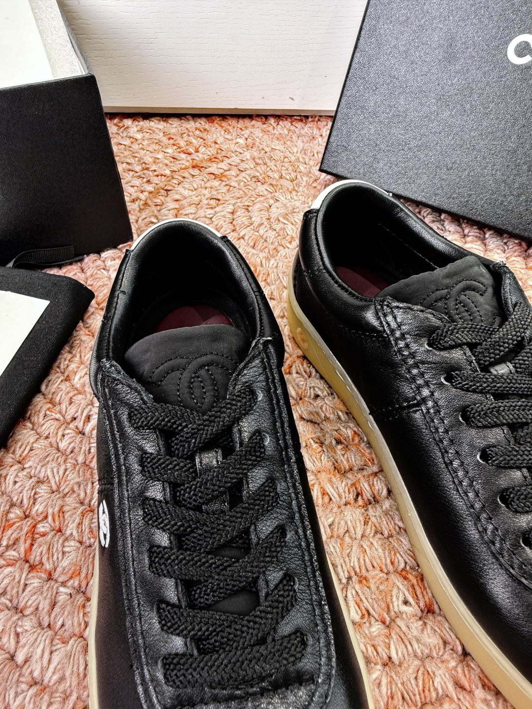 P🌾G059😀所见即所得CHANEL/香奈儿2026新款小香风麂皮圆头熊运动鞋时尚增高鞋休闲鞋面料：进口