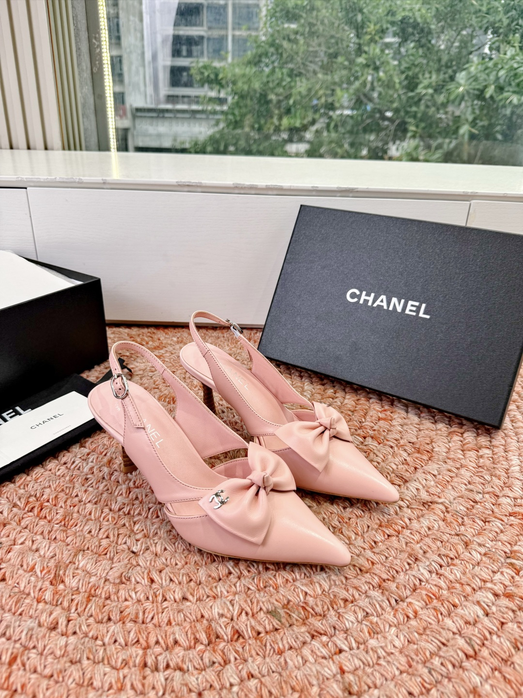 🌾G030😀顶级品质CHANE*｜小香2026走秀款猫跟蝴蝶结尖头高跟鞋如果说季节有味道春夏应该是香香甜