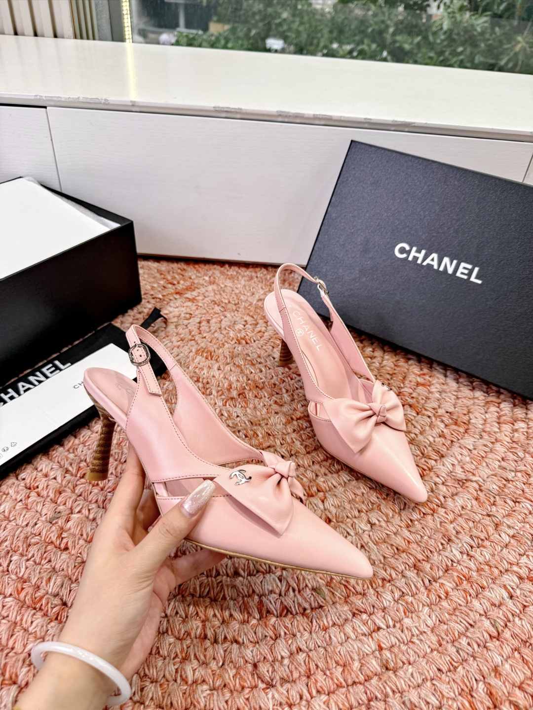 🌾G030😀顶级品质CHANE*｜小香2026走秀款猫跟蝴蝶结尖头高跟鞋如果说季节有味道春夏应该是香香甜