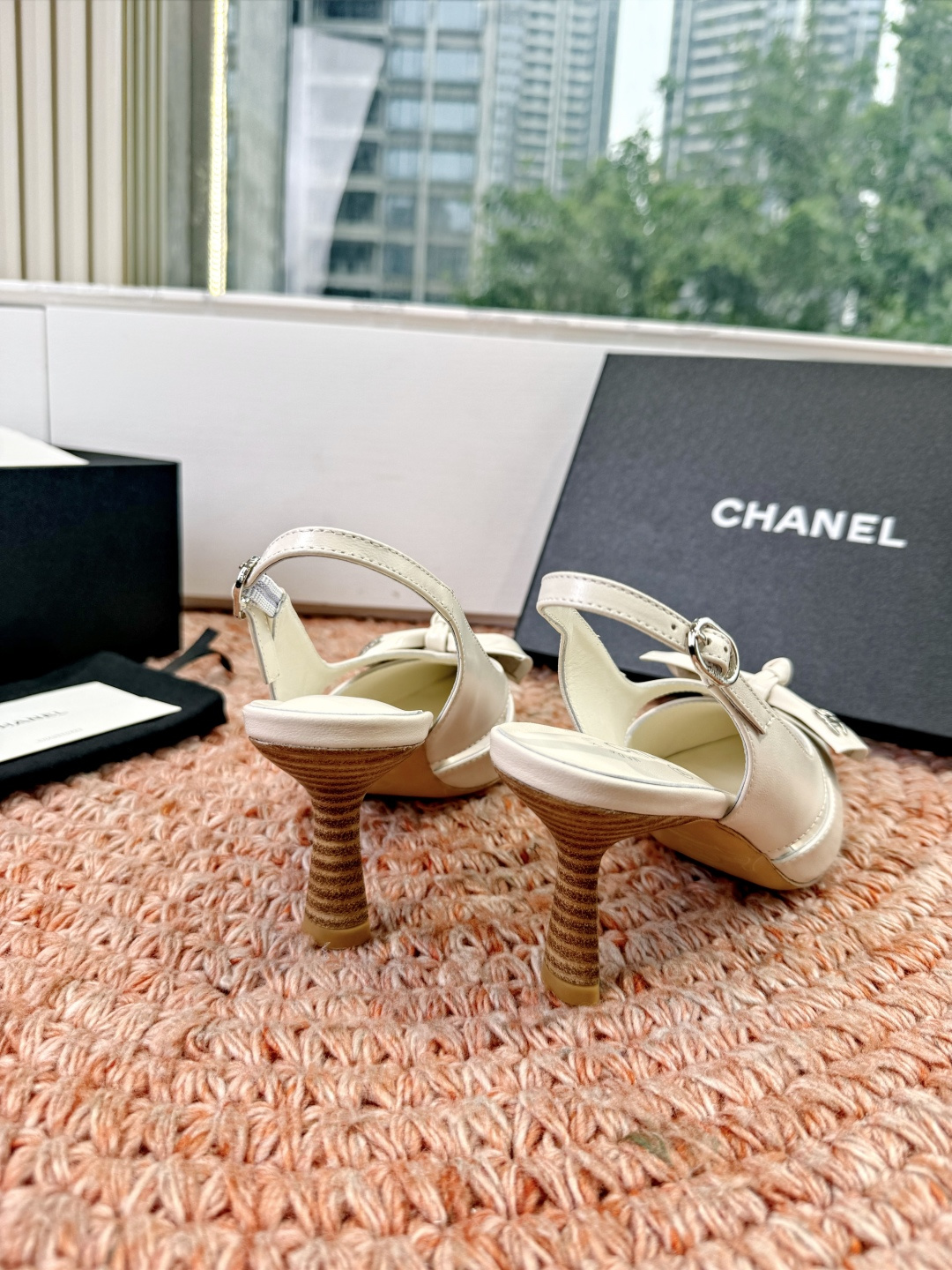 🌾G030😀顶级品质CHANE*｜小香2026走秀款猫跟蝴蝶结尖头高跟鞋如果说季节有味道春夏应该是香香甜