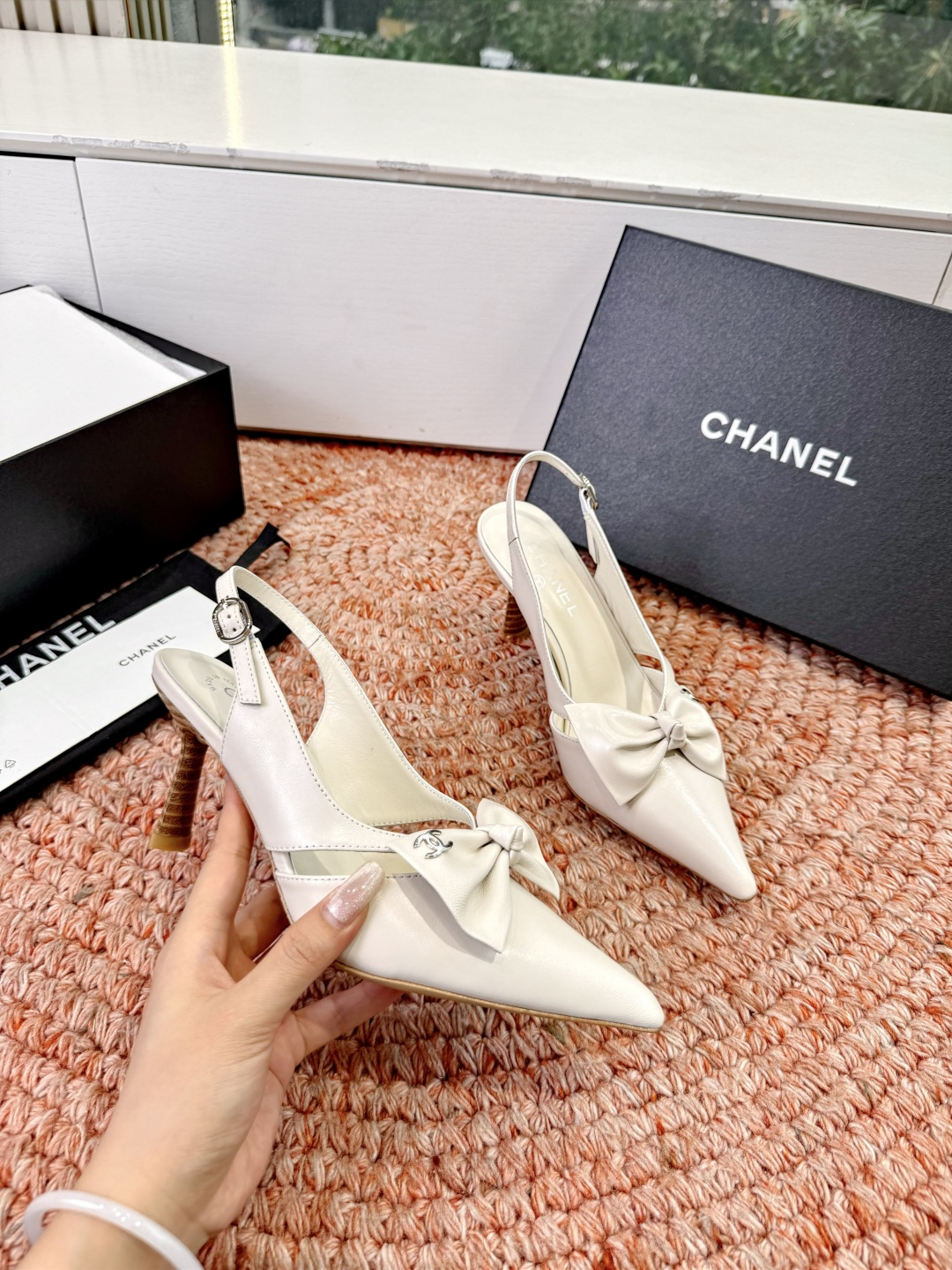 🌾G030😀顶级品质CHANE*｜小香2026走秀款猫跟蝴蝶结尖头高跟鞋如果说季节有味道春夏应该是香香甜