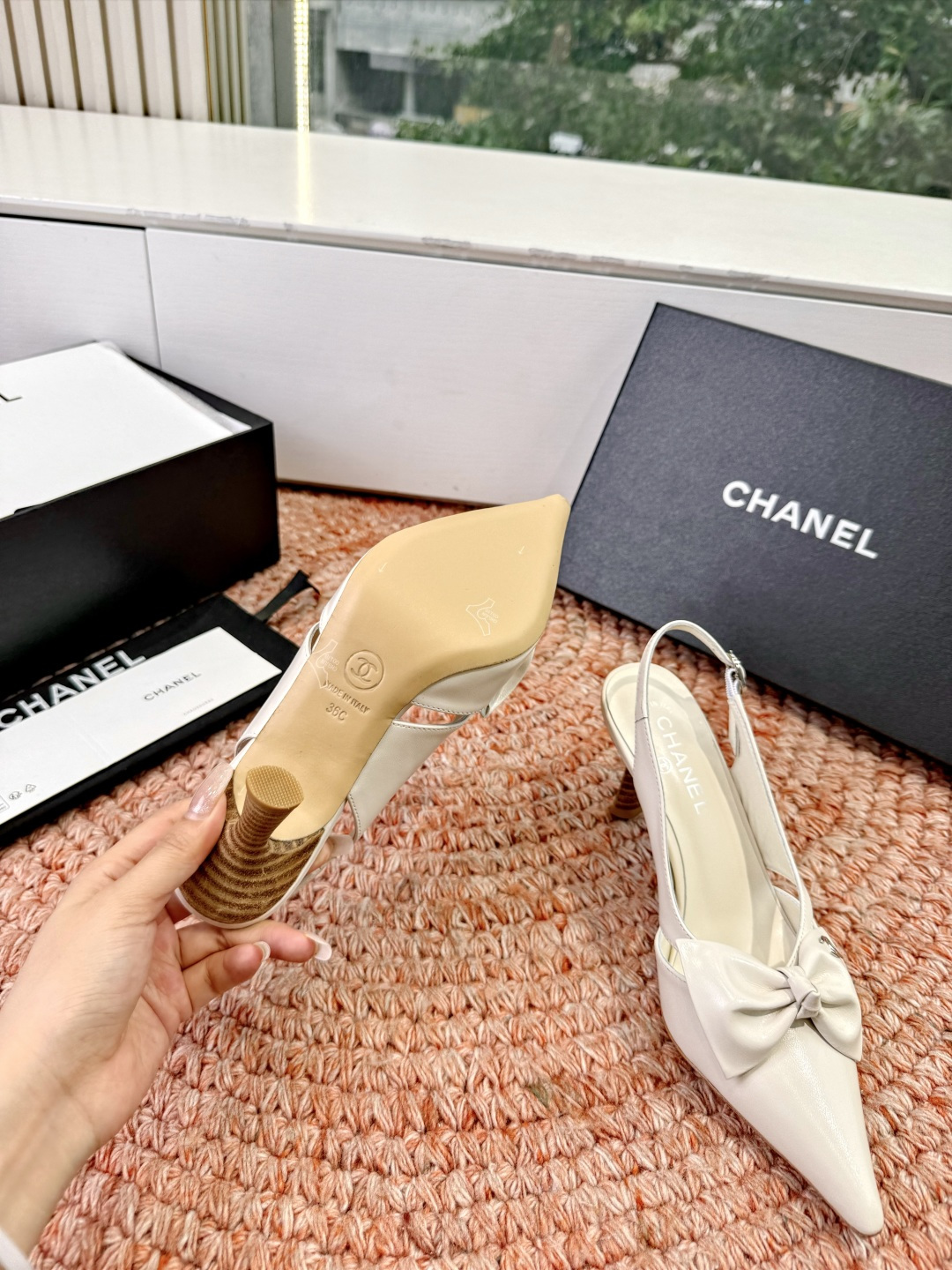 🌾G030😀顶级品质CHANE*｜小香2026走秀款猫跟蝴蝶结尖头高跟鞋如果说季节有味道春夏应该是香香甜