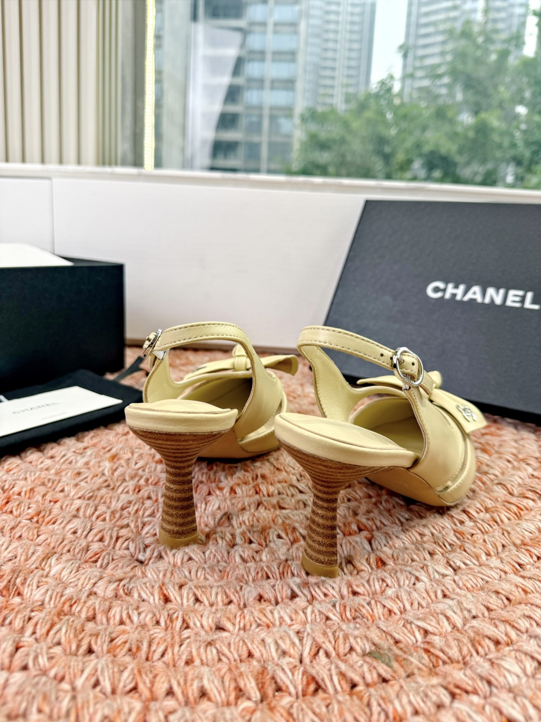 🌾G030😀顶级品质CHANE*｜小香2026走秀款猫跟蝴蝶结尖头高跟鞋如果说季节有味道春夏应该是香香甜