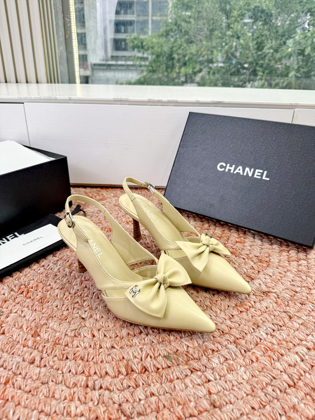 🌾G030😀顶级品质CHANE*｜小香2026走秀款猫跟蝴蝶结尖头高跟鞋如果说季节有味道春夏应该是香香甜